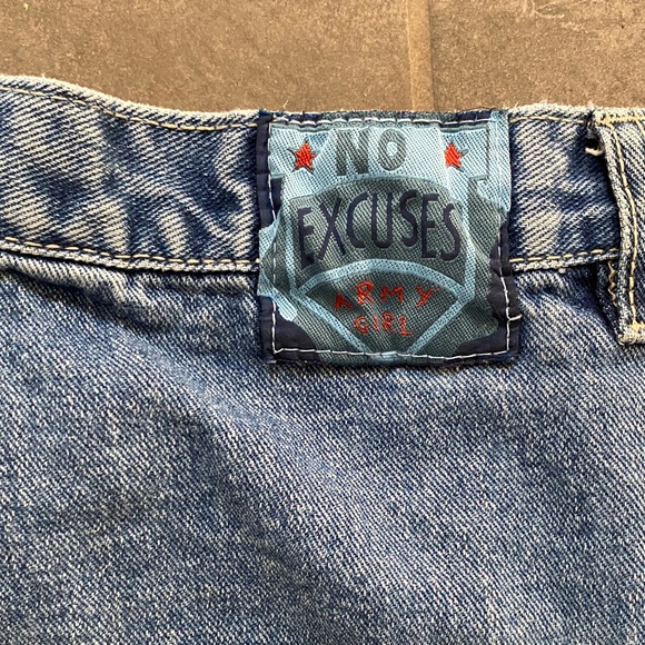 Women's Vintage No Excuses Denim Utility Shorts 31” Waist High Rise - Picture 7 of 7